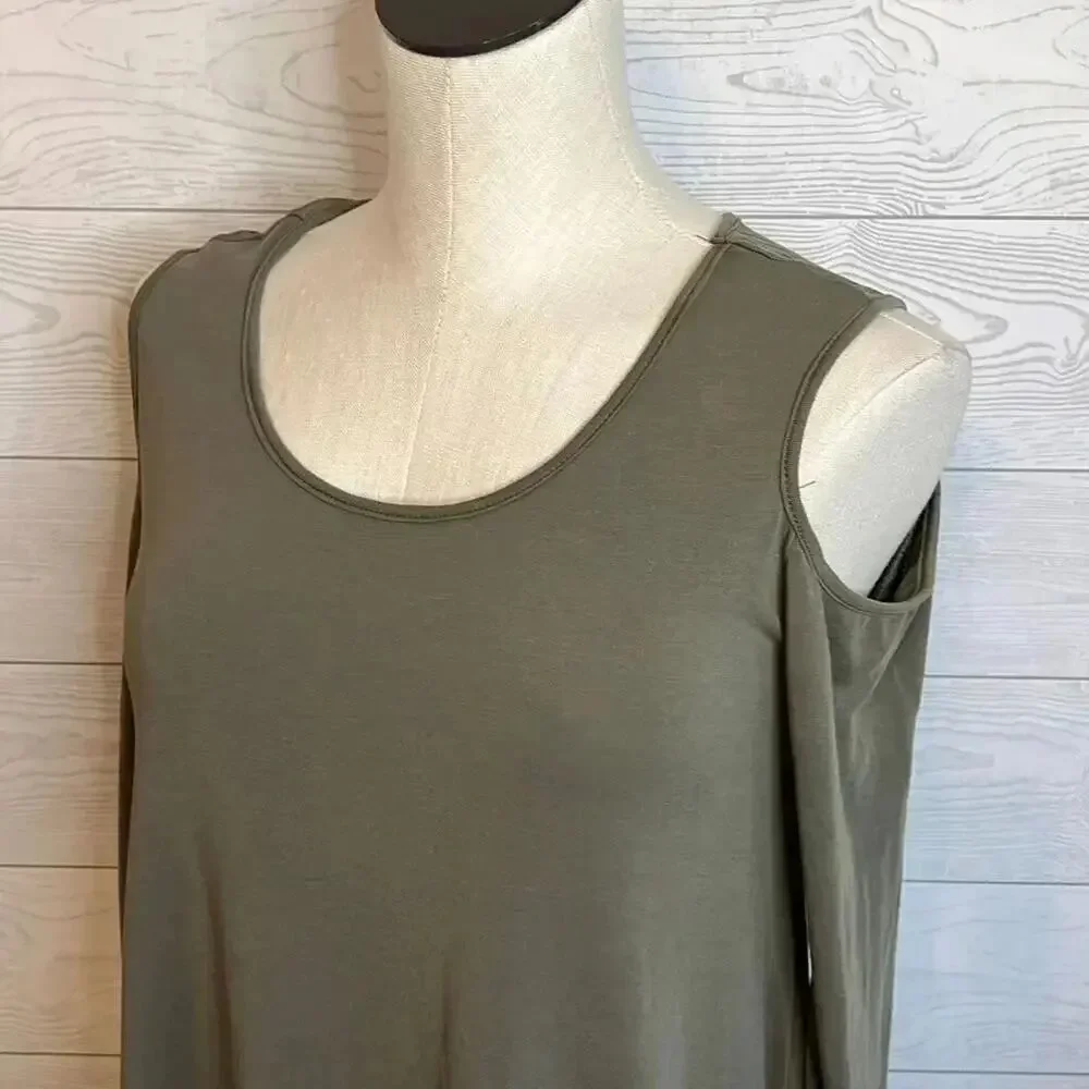 ALYA moss cold shoulder swing  dress Size  Medium - Picture 5 of 7
